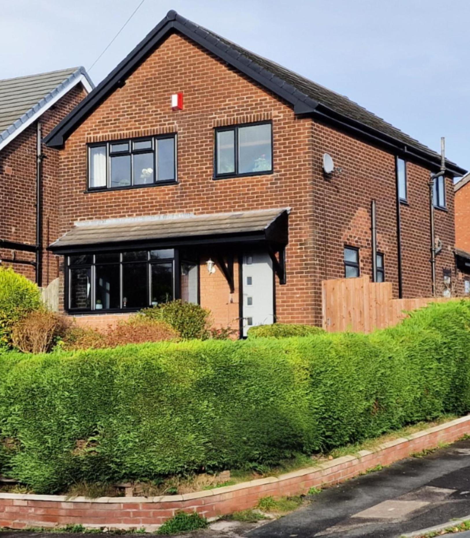 Detached Homestay - Super, King & Double Rooms - Leyland, Preston, Chorley, Lancashire Buitenkant foto
