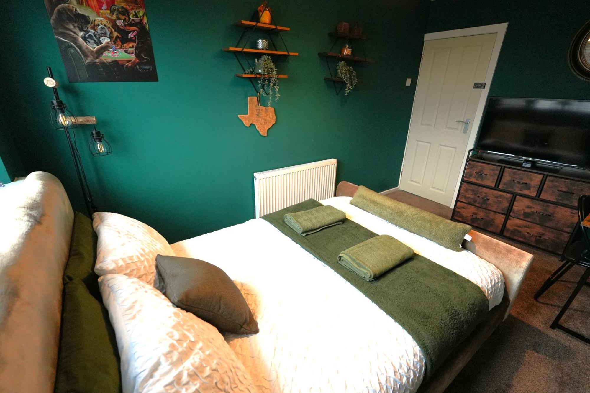 Detached Homestay - Super, King & Double Rooms - Leyland, Preston, Chorley, Lancashire Buitenkant foto
