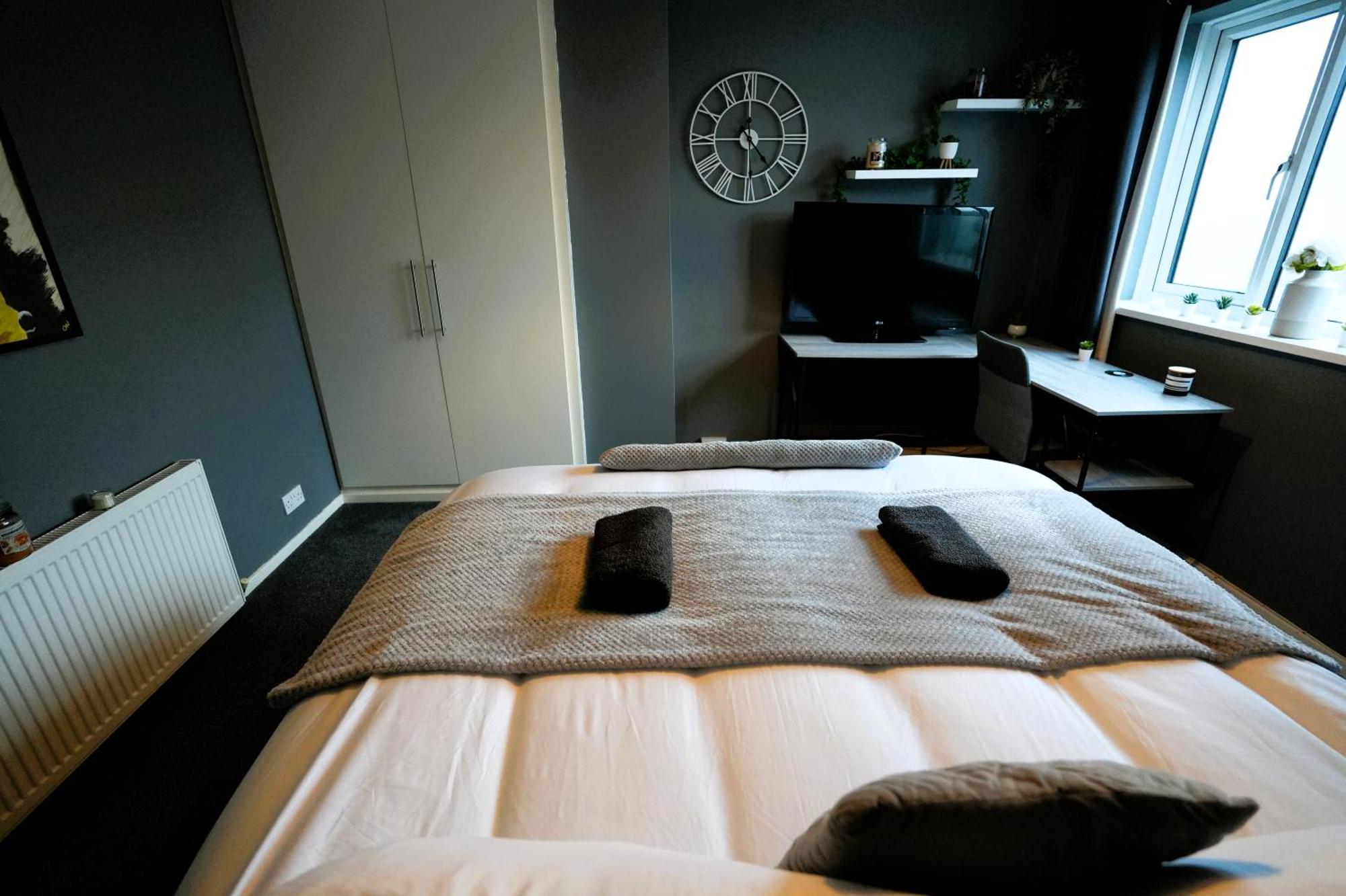 Detached Homestay - Super, King & Double Rooms - Leyland, Preston, Chorley, Lancashire Buitenkant foto