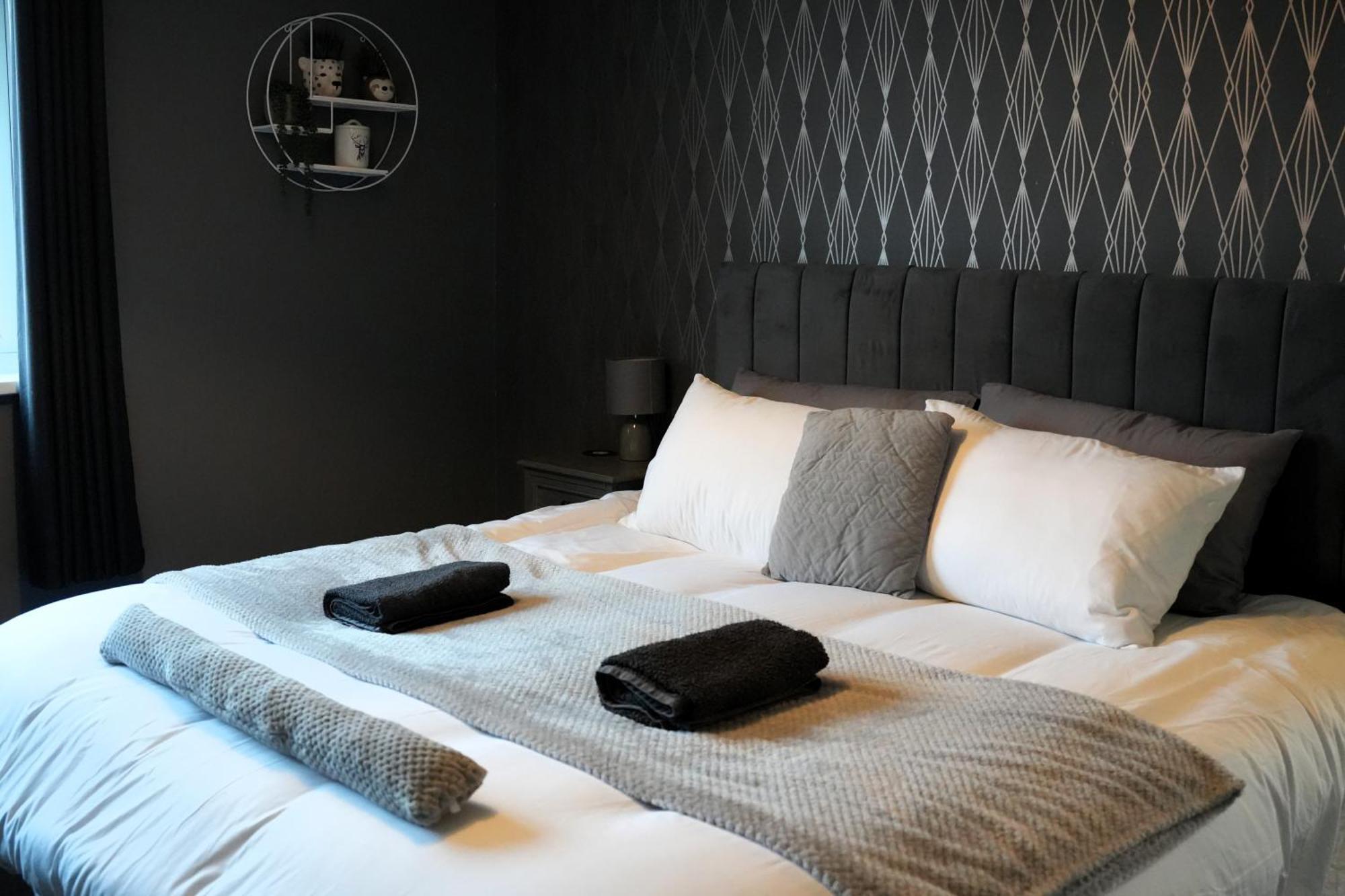 Detached Homestay - Super, King & Double Rooms - Leyland, Preston, Chorley, Lancashire Buitenkant foto