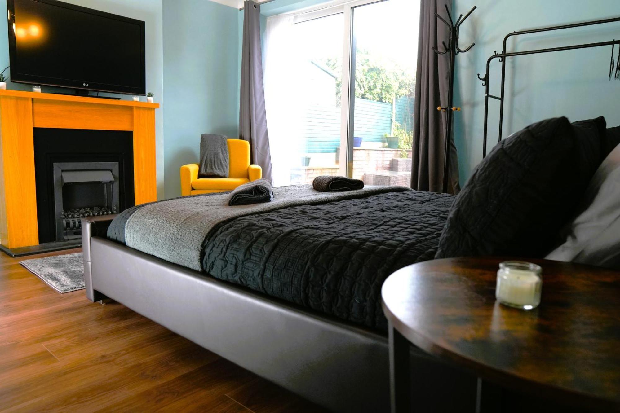 Detached Homestay - Super, King & Double Rooms - Leyland, Preston, Chorley, Lancashire Buitenkant foto