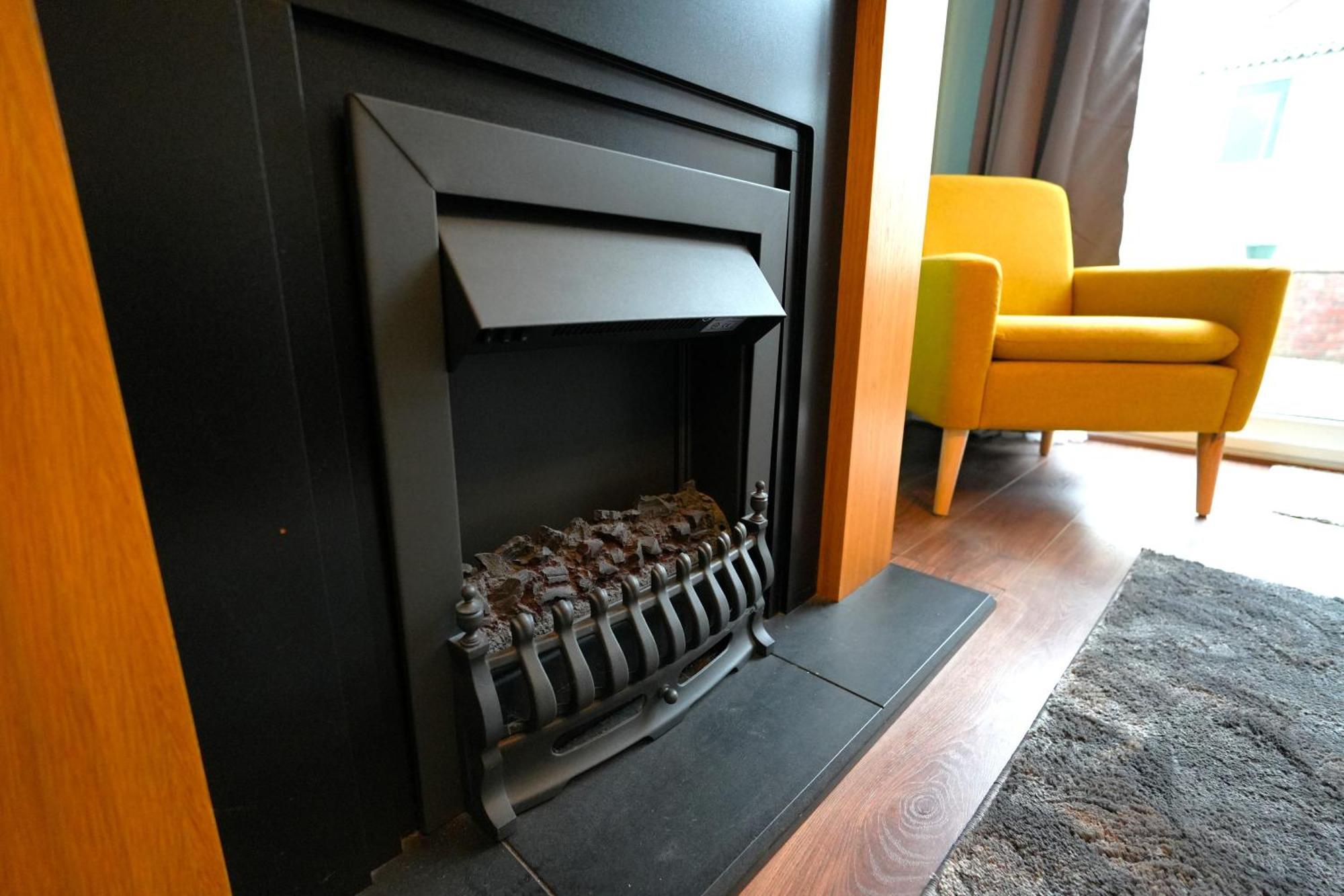 Detached Homestay - Super, King & Double Rooms - Leyland, Preston, Chorley, Lancashire Buitenkant foto