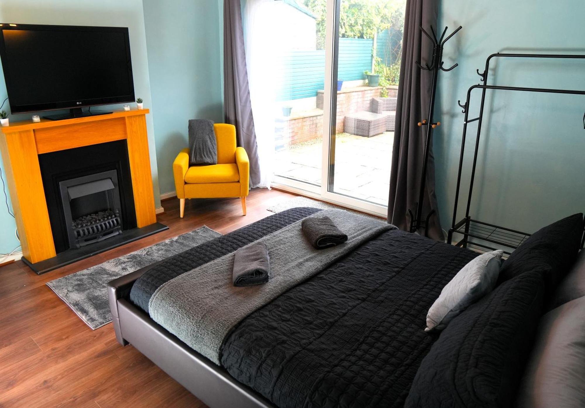 Detached Homestay - Super, King & Double Rooms - Leyland, Preston, Chorley, Lancashire Buitenkant foto